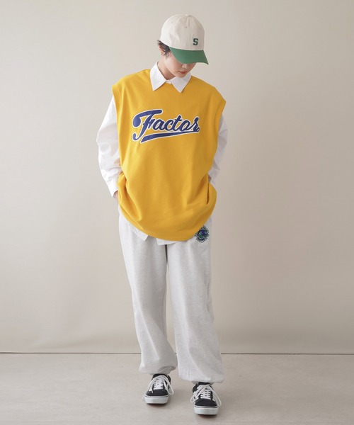 SPINNS（スピンズ）の「FACTORフロントロゴデザイン 裏毛スウェットベスト（スウェット・レディース・ブラック/ネイビー/マスタード/オートミール/杢グレー・ONESIZE）」の21枚目の写真