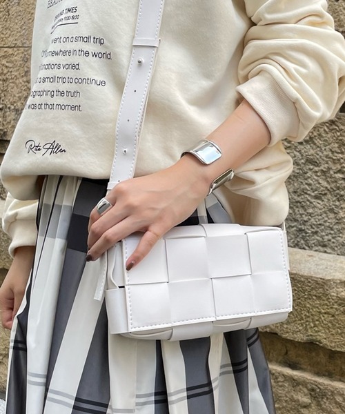 DouDou(ドゥドゥ)の「メッシュミニバッグ(ショルダーバッグ・レディース・ブラック/オフホワイト・FREE)」の7枚目の写真