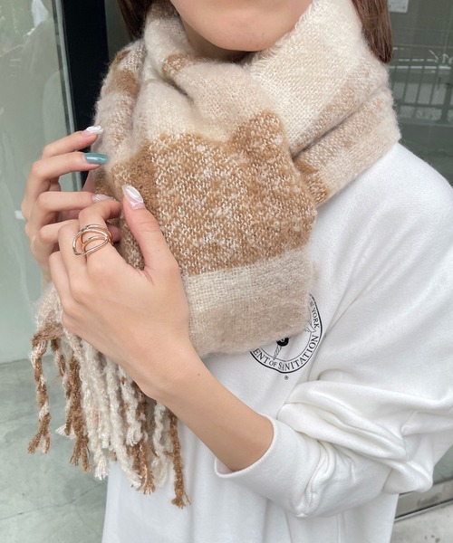 CAPRICIEUX LE'MAGE（カプリシューレマージュ）の「リサイクルストール（ストール/ショール・レディース・ベージュ/グレー・FREE）」の10枚目の写真