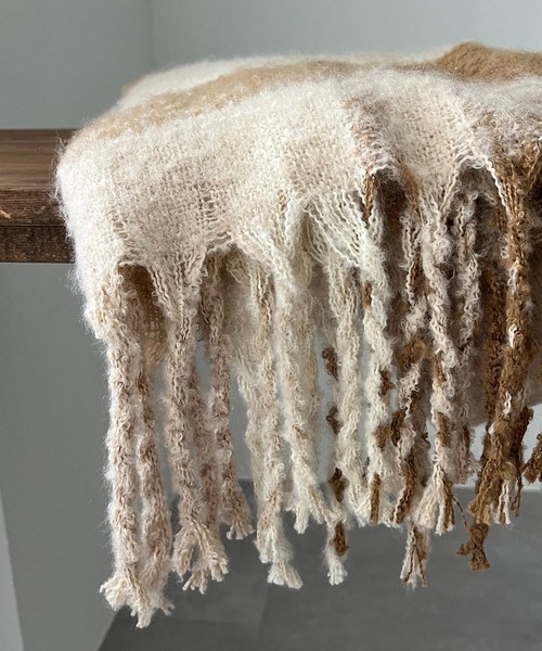 CAPRICIEUX LE'MAGE（カプリシューレマージュ）の「リサイクルストール（ストール/ショール・レディース・ベージュ/グレー・FREE）」の11枚目の写真