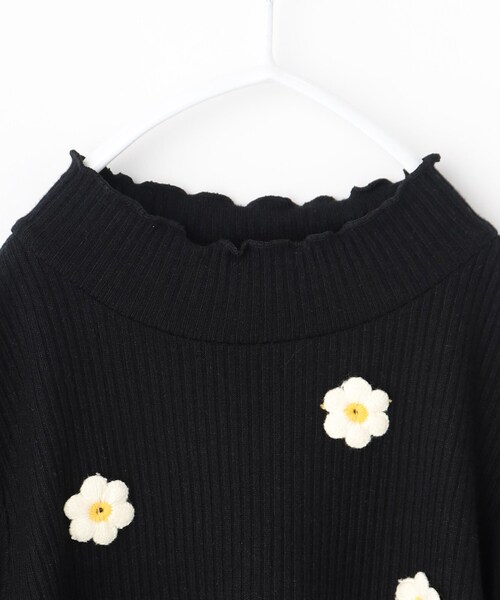 THE SHOP TK （ザ ショップ ティーケー ）の「【110-140】フリルリブハイネックニット（ニット/セーター・キッズ・ライトブルー/ブラック/イエロー・13/14/12/11）」の11枚目の写真