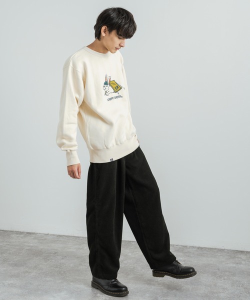 KRIFF MAYER(クリフメイヤー)の「KRIFF MAYER クリフメイヤー オーバーサイズ 裏起毛ブランドロゴ刺繍クルーネックスウェット(スウェット・メンズ・レンガ/チャコール/ナチュラル/グリーン/モカ/グレー/ネイビー・L/XL/M)」の9枚目の写真