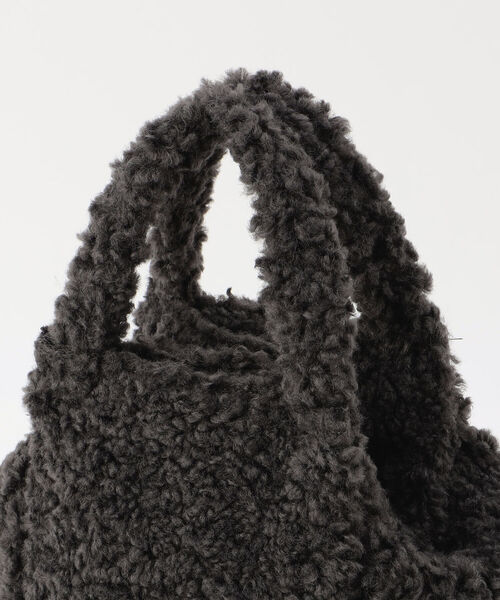 fredy emue（フレディエミュ）の「ファーボックストートバッグ（トートバッグ・レディース・チャコールグレー・FREE）」の11枚目の写真