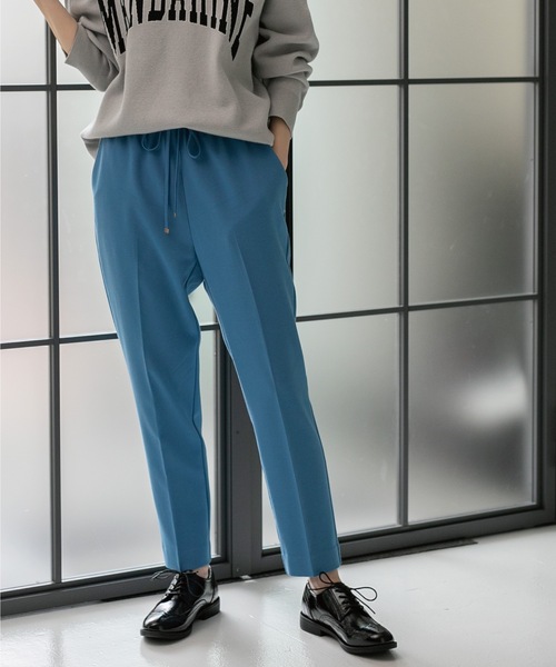 OPAQUE.CLIP(オペークドットクリップ)の「◆【エマール検証済 洗える】【ネオサーモ】ストレッチオックス イージーテーパードパンツ(その他パンツ・レディース・ブラック/レモンイエロー/ナチュラル/アイボリー/ブルー/ライトグリーン/ライトパープル・34/42/36/38/40)」の5枚目の写真