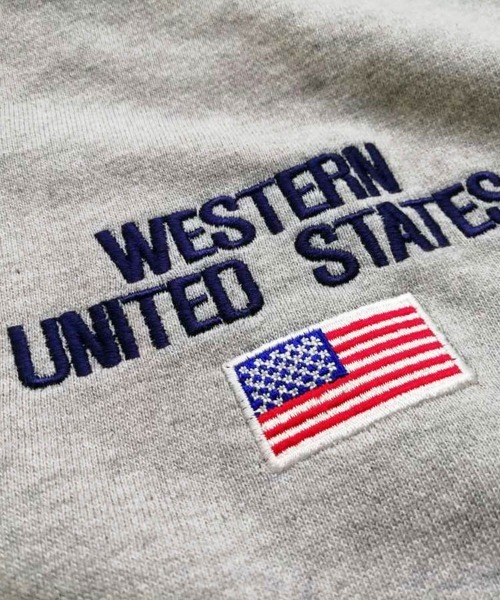 Dalfwin(ダールフィン)の「2022 AW 秋冬 韓国ファッション スウェット レディース 星条旗ハーフジップスウェット トレーナー オーバーサイズ ビッグシルエット ワンポイント刺繍(スウェット・レディース・ホワイト/ネイビー/ベージュ/グレー・FREE)」の16枚目の写真