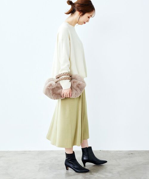le.coeur blanc(ルクールブラン)の「マットサテンセミフレアスカート(スカート・レディース・ブルー/ライトグリーン/ダークグレー・36/38)」の8枚目の写真
