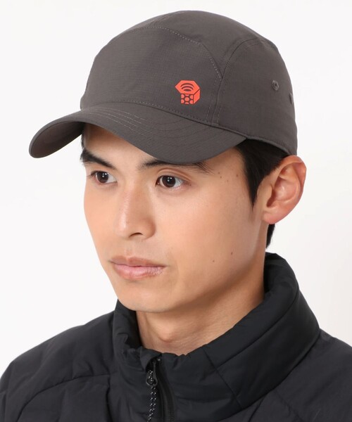 MOUNTAIN HARDWEAR(マウンテンハードウェアー)の「【Mountain Hardwear】ウッドラントドキャップ(キャップ・レディース・ベージュ/ブラック/グレー・REGULAR)」の2枚目の写真
