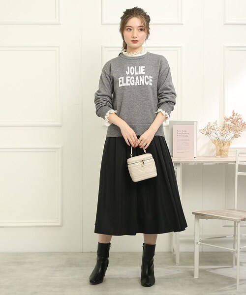 couture brooch（クチュールブローチ）の「◆【冬から春へ、シーズンレスに使える】マットタフタタックスカート（スカート・レディース・オフホワイト/ブラック/パープル系4/ダークグリーン・38/40/42）」の20枚目の写真