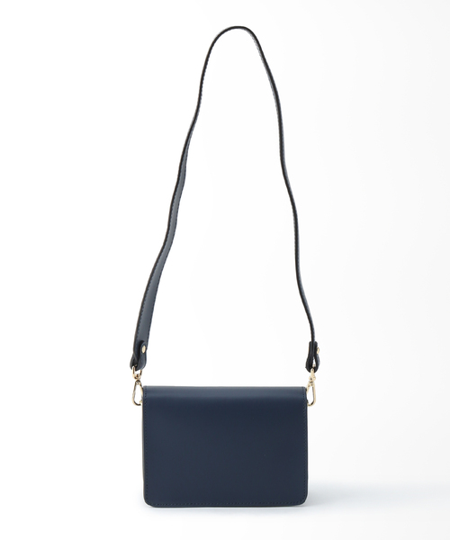 AULENTTI（オウレンティ）の「【AULENTTI/オウレンティ】レザーアコーディオンBAG：バッグ（ショルダーバッグ・レディース・ブラック/ネイビー・FREE）」の6枚目の写真