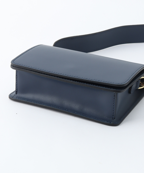 AULENTTI（オウレンティ）の「【AULENTTI/オウレンティ】レザーアコーディオンBAG：バッグ（ショルダーバッグ・レディース・ブラック/ネイビー・FREE）」の8枚目の写真