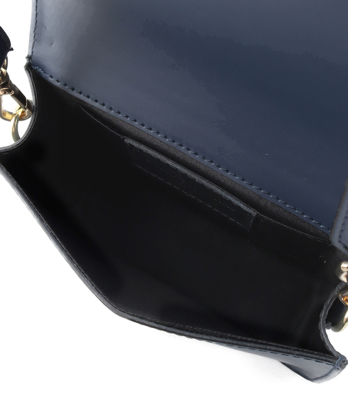 AULENTTI（オウレンティ）の「【AULENTTI/オウレンティ】レザーアコーディオンBAG：バッグ（ショルダーバッグ・レディース・ブラック/ネイビー・FREE）」の10枚目の写真