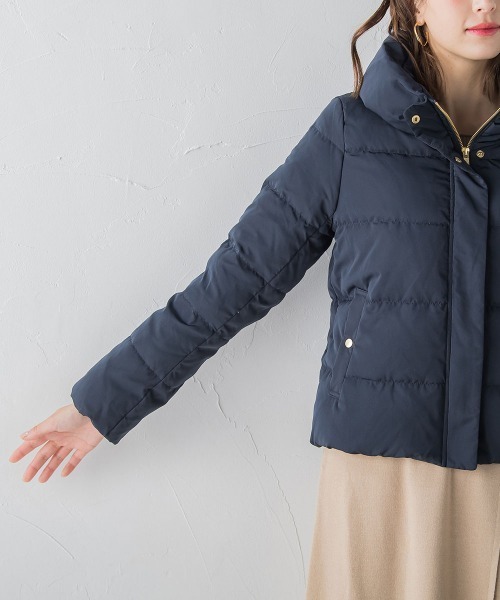 ketty(ケティ)の「ピーチスキンショートダウンジャケット(ダウンジャケット/コート・レディース・ネイビー/ベージュ/キャメル・M)」の8枚目の写真