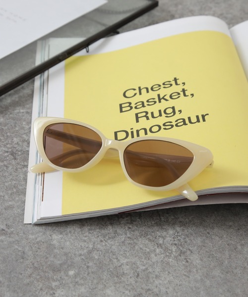 Cheek（チーク）の「シンプルサングラス（サングラス・レディース・ベージュ/ブラウン/ブラック・FREE）」の14枚目の写真