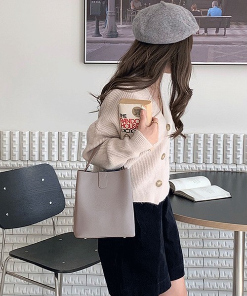 Chaco closet（チャコ クローゼット）の「2WAYワンハンドル ショルダーバッグ（ショルダーバッグ・レディース・ベージュ/キャメル/グレイッシュベージュ/アイボリー/ブラック・FREE）」の17枚目の写真