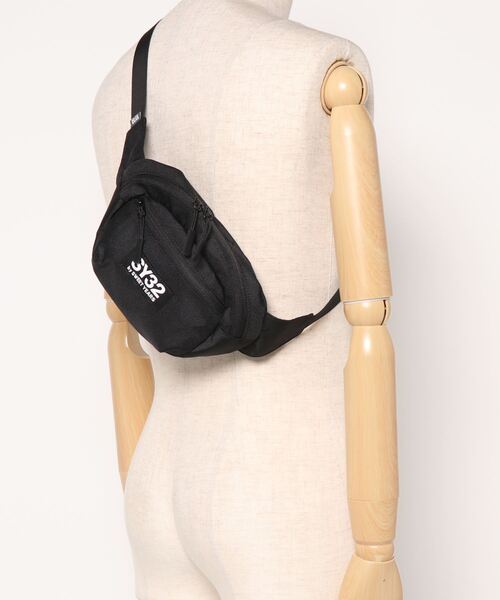 SY32 by SWEET YEARS(エスワイサーティトゥバイスィートイヤーズ)の「【73】【it】【SY32 by SWEET YEARS】BODY BAG(ボディバッグ/ウエストポーチ・レディース・ブラック・FREE)」の3枚目の写真