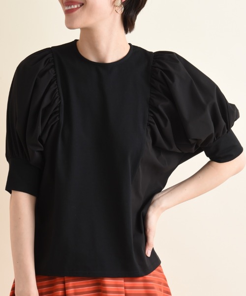 INTERPLANET(インタープラネット)の「異素材ボリューム袖プルオーバー(Tシャツ/カットソー・レディース・ブラック/グレイッシュベージュ/オフホワイト・FREE)」の8枚目の写真