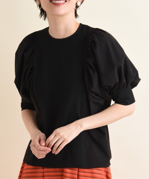 INTERPLANET(インタープラネット)の「異素材ボリューム袖プルオーバー(Tシャツ/カットソー・レディース・ブラック/グレイッシュベージュ/オフホワイト・FREE)」の9枚目の写真