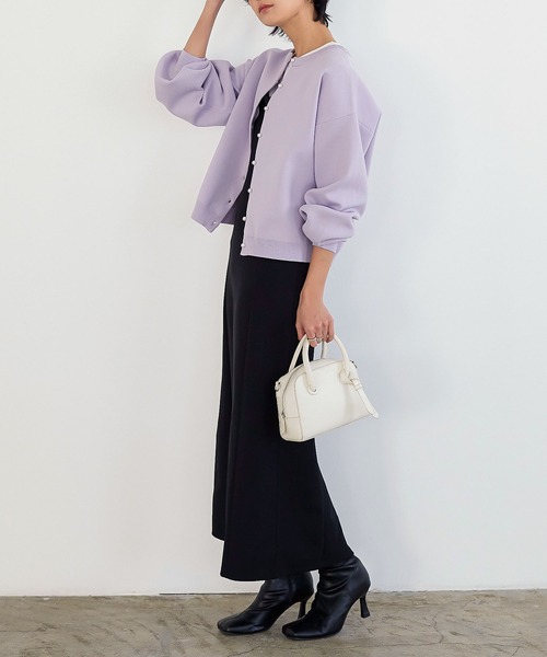 KOBE LETTUCE(コウベレタス)の「パールボタン毛玉レスニットカーディガン(カーディガン/ボレロ・レディース・オフホワイト/ネイビー/ラベンダー/ホワイト×ブラック/ホワイト系その他/ネイビー系/サーモンピンク/パープル/ホワイト系・FREE)」の21枚目の写真