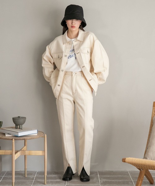 LOWRYS FARM（ローリーズファーム）の「ＣＯＮＥスリットデニムパンツ＊　177908（デニムパンツ・レディース・ネイビー/アイボリー/ライトブルー・SMALL/MEDIUM/LARGE）」の5枚目の写真