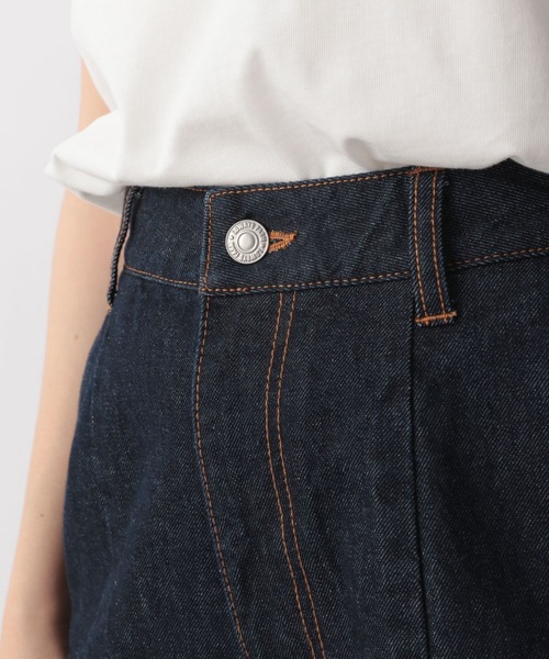 LOWRYS FARM（ローリーズファーム）の「ＣＯＮＥスリットデニムパンツ＊　177908（デニムパンツ・レディース・ネイビー/アイボリー/ライトブルー・SMALL/MEDIUM/LARGE）」の10枚目の写真