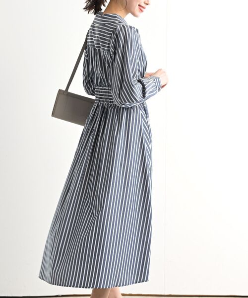 rps(アールピーエス)の「ウエスト切替フレアーシャツワンピース(シャツワンピース・レディース・グリーン/パープル/ブルー系その他2/ネイビー・フリー)」の13枚目の写真