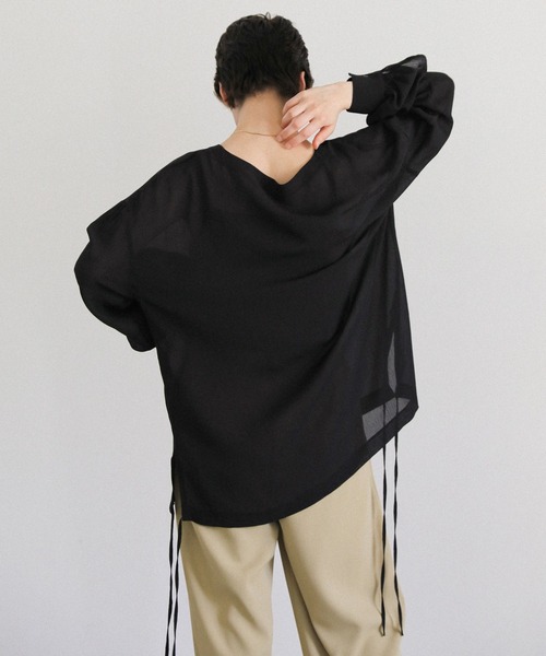 select MOCA(セレクトモカ)の「オープンスリーブデザインシフォンブラウス(シャツ/ブラウス・レディース・グレイッシュベージュ/アイボリー/ブラック・FREE)」の15枚目の写真