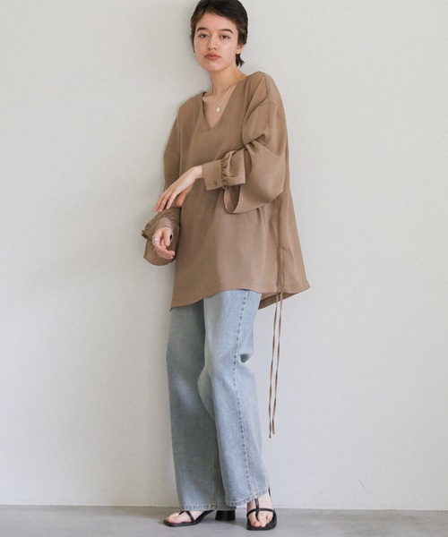 select MOCA(セレクトモカ)の「オープンスリーブデザインシフォンブラウス(シャツ/ブラウス・レディース・グレイッシュベージュ/アイボリー/ブラック・FREE)」の4枚目の写真