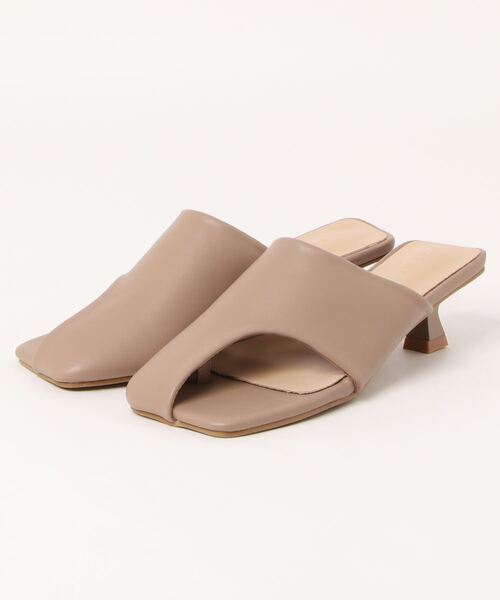 Fabby fabby（ファビィーファビィー）の「サムトングスクエアピンヒールサンダル（サンダル・レディース・オフホワイト/ベージュ/ブラック・MEDIUM/LARGE/SMALL）」の5枚目の写真