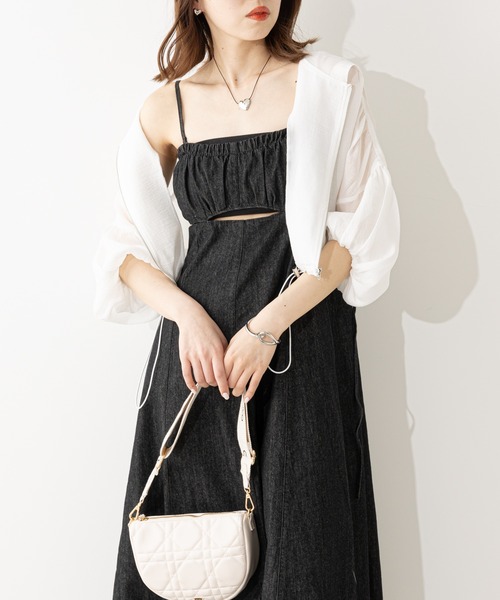 Chico（チコ）の「サイドカットデニムキャミワンピース（ワンピース・レディース・ホワイト/ブラック/グレー/ブルー・FREE）」の14枚目の写真