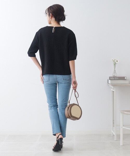 couture brooch（クチュールブローチ）の「◆バックフェイクパール膨れジャガードトップス（Tシャツ/カットソー・レディース・ブラック/アイボリー・36/38/40/42）」の8枚目の写真