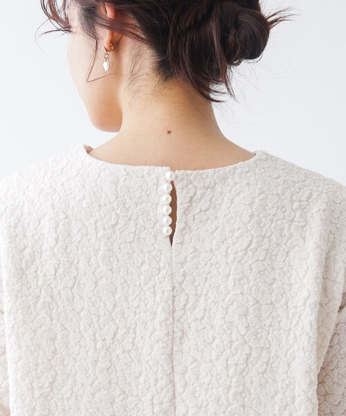 couture brooch（クチュールブローチ）の「◆バックフェイクパール膨れジャガードトップス（Tシャツ/カットソー・レディース・ブラック/アイボリー・36/38/40/42）」の17枚目の写真