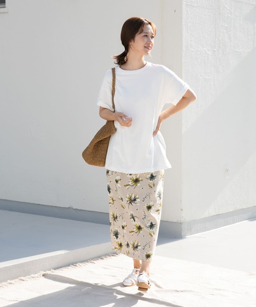 URBAN RESEARCH DOORS（アーバンリサーチドアーズ）の「オーガニックコットンワイドチュニックTシャツ（Tシャツ/カットソー・レディース・チャコールグレー/ミント/オフホワイト/ベージュ・MEDIUM）」の18枚目の写真