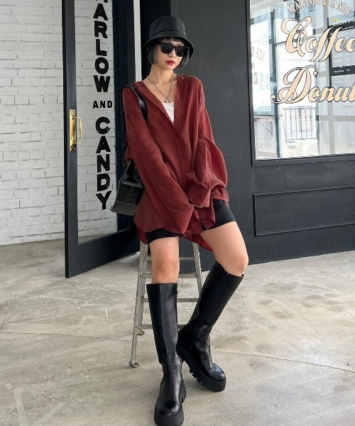 PAGEBOY（ページボーイ）の「シルキーレーヨンルーズシャツ（シャツ/ブラウス・レディース・ブラック/ボルドー/モカ/オフホワイト・FREE）」の17枚目の写真