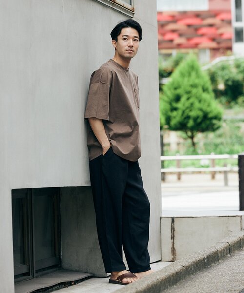 JOURNAL STANDARD relume（ジャーナルスタンダード　レリューム）の「"イージーケア"TECH ブッチャーワンタックイージーパンツ（スラックス・メンズ・ベージュ/ブラック/チャコールグレー・MEDIUM/LARGE）」の16枚目の写真