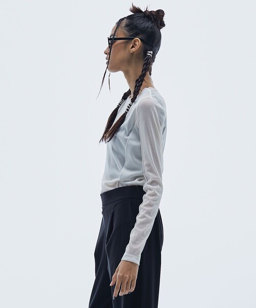 STUDIOUS(ステュディオス)の「【STUDIOUS/ステュディオス】リブパネルスキンシアートップ(Tシャツ/カットソー・レディース・ホワイト/ブラウン/ブラック/ブルー・FREE)」の6枚目の写真