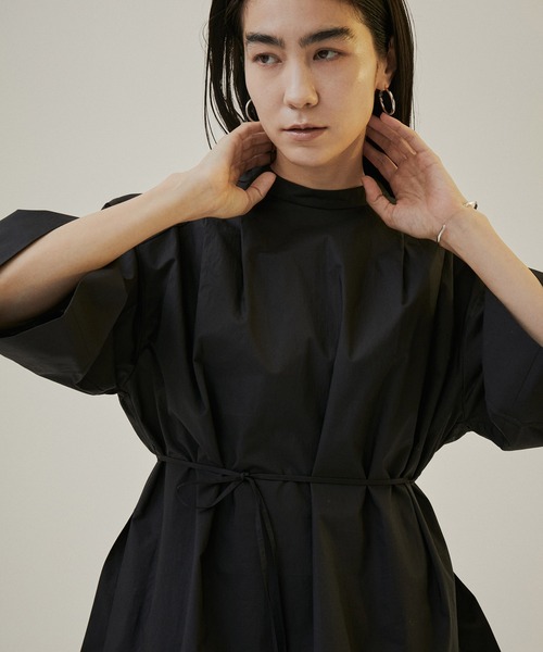 SALON adam et rope'（サロン アダム エ ロペ）の「オーガニックコットンスタンドカラータックブラウス【サステナブル】（シャツ/ブラウス・レディース・サックスブルー/ホワイト/ブラック・FREE）」の22枚目の写真