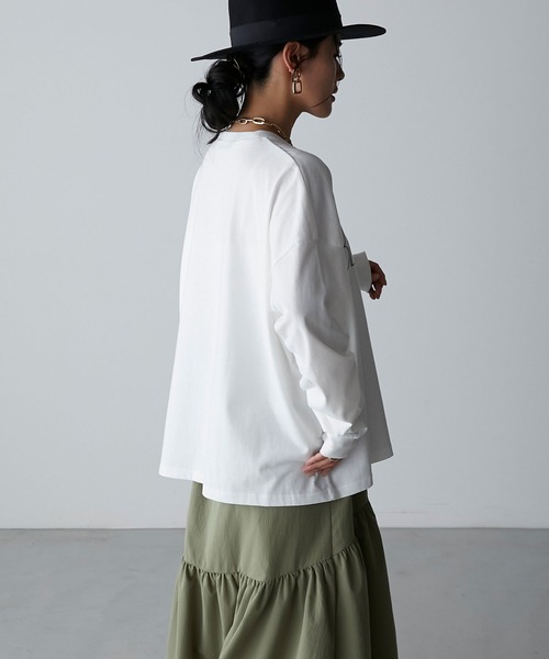 Anss.me(アンスミー)の「【Anss.me】オーバーサイズシンプルロゴプリントロンT(Tシャツ/カットソー・レディース・ホワイト系2/ブラウン/ホワイト系1/ブラック/チャコールグレー・FREE)」の13枚目の写真