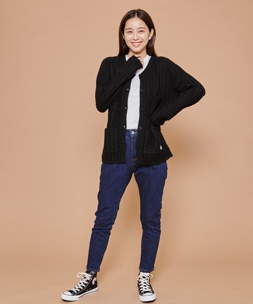 Arnold Palmer（アーノルドパーマー）の「ミニケーブル ニットカーディガン（カーディガン/ボレロ・レディース・キャメル/ブラック・L/S/M）」の11枚目の写真