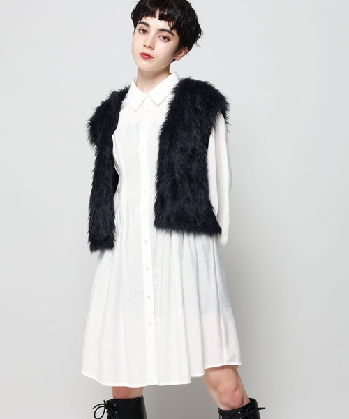 PAGEBOY(ページボーイ)の「ウエストタックチュニックシャツ(シャツ/ブラウス・レディース・ブラック/オフホワイト・FREE)」の5枚目の写真