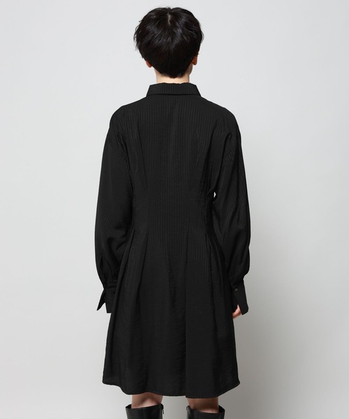 PAGEBOY(ページボーイ)の「ウエストタックチュニックシャツ(シャツ/ブラウス・レディース・ブラック/オフホワイト・FREE)」の13枚目の写真