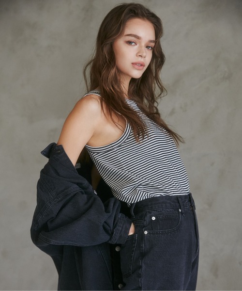 ANGIE（アンジー）の「ビッグシルエットデニムジャケット / オーバーサイズGジャン（デニムジャケット・レディース・ネイビー/ブラック/ブルー・FREE）」の14枚目の写真