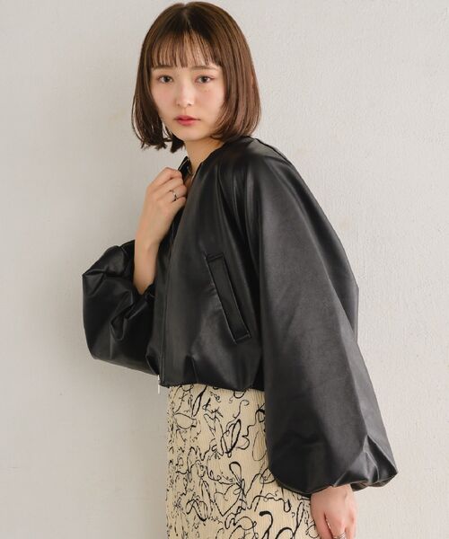 RETRO GIRL（レトロガール）の「アソート袖ボリュームJK（ノーカラージャケット・レディース・ブラック/ナチュラル/ベージュ・ONE SIZE）」の16枚目の写真
