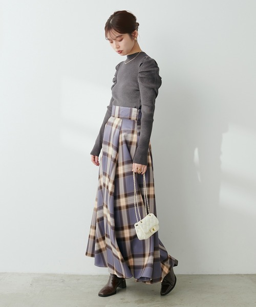 natural couture（ナチュラルクチュール）の「WEB限定 / ジゴスリーブもちもちリブニット（ニット/セーター・レディース・チャコールグレー/オフホワイト/ブラック/ピンクベージュ・FREE）」の8枚目の写真