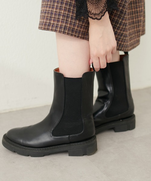 natural couture（ナチュラルクチュール）の「晴雨兼用サイドゴアブーツ（その他シューズ・レディース・グレイッシュベージュ/ブラック・LARGE/MEDIUM）」の10枚目の写真
