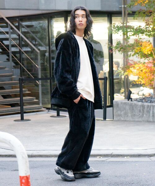 UNIIT（ユニット）の「【UNIIT/ユニット】エコファー　イージーパンツ ふわふわ もこもこ フェイクファー 防寒　セットアップ対応（その他パンツ・メンズ・ブラック/チャコールグレー・SMALL/MEDIUM/LARGE/X-LARGE）」の7枚目の写真