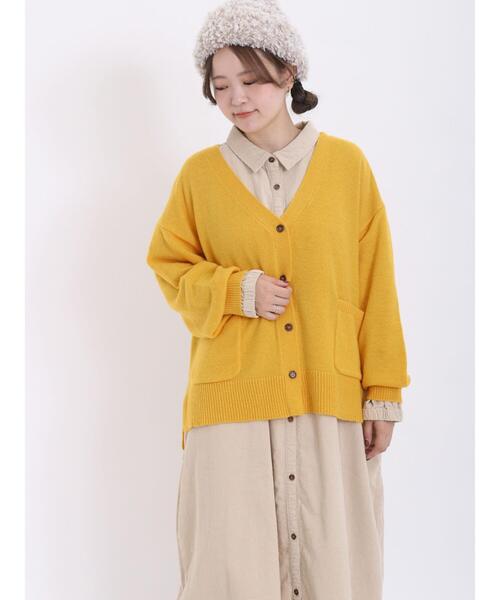 Samansa Mos2（サマンサ モスモス）の「ラムナイロンVネックゆるカーディガン（カーディガン/ボレロ・レディース・ピンク/ブラウン/キナリ/ブラック/イエロー/グリーン・F）」の5枚目の写真