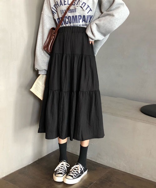 urge:(アージコロン )の「【URGE:】フレア ミモレ丈 ロングスカート(スカート・レディース・ホワイト/ブラック・SMALL/LARGE/X-LARGE/MEDIUM)」の3枚目の写真