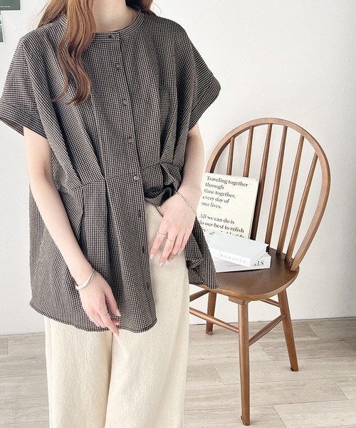 大人の上品さをプラス。前後2wayカシュクールサッカー素材半袖ブラウス