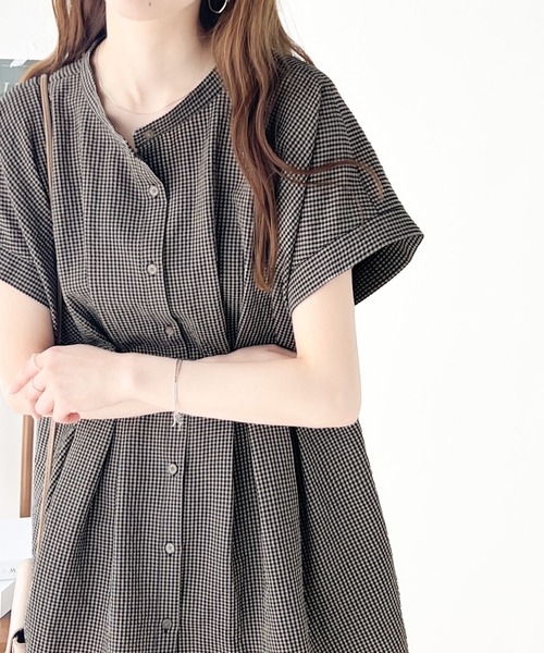 大人の上品さをプラス。前後2wayカシュクールサッカー素材半袖ブラウス