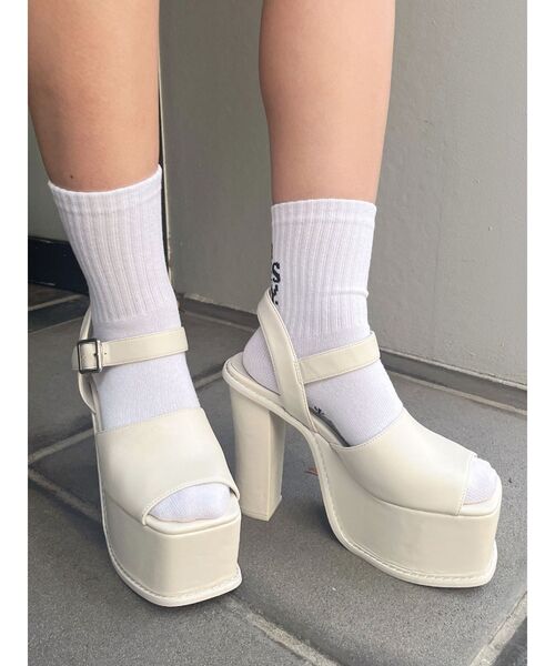 GYDA(ジェイダ)の「GOD LOVES UGLYソックス(ソックス/靴下・レディース・ブラック/オフホワイト・FREE)」の10枚目の写真